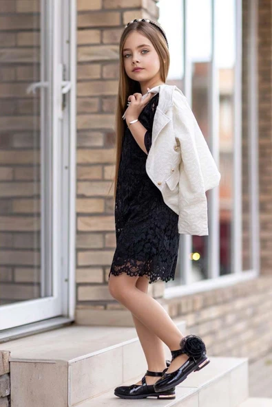 Kız Çocuk Cepli Blazer Ceket Dantelli Çiçek Işlemeli Bebe Yakalı Siyah Elbise - Resim 2