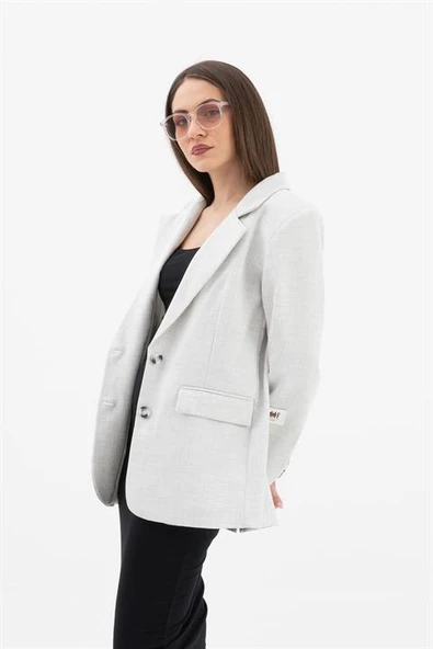 Üç Cep Kapaklı Kolu Arma Detaylı Poliviskon Ceket - Gri - Resim 6