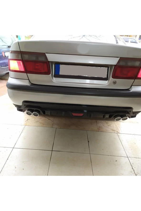 OTO H.İ.T.  MAZDA 626 UYUMLU BODY KİT DİFÜZÖR 4 ÇIKIŞ YUVARLAK SİYAH MODEL 2