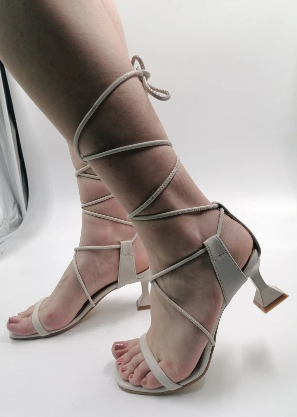SOLMAZ MASSİMA BEJ İPLİ TOPUKLU ABİYE AYAKKABI - Resim 2