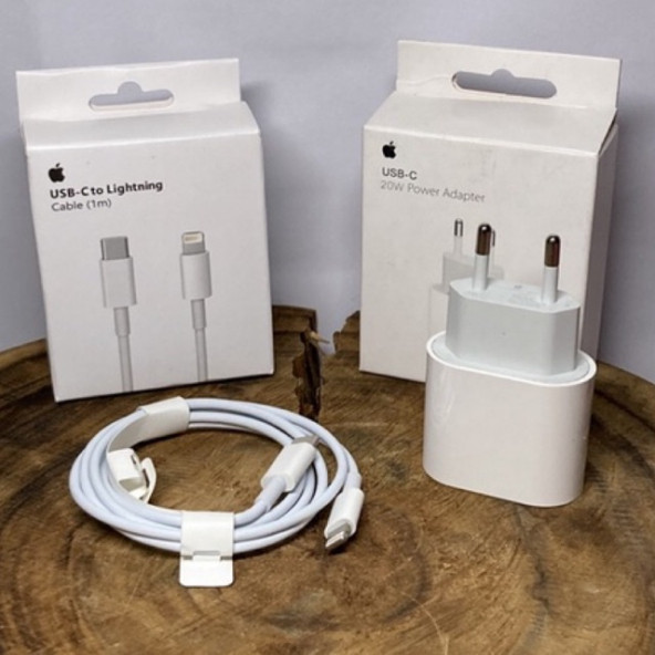 Apple Iphone 11 / 12 /13 /14 /15 Pro Max 20w Adaptör + 1 Metre Usb-C Hızlı Şarj Kablosu