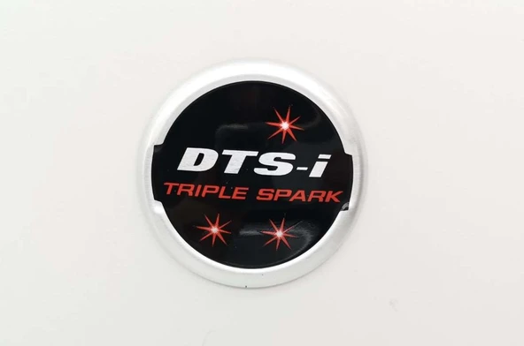 Bajaj Dominar D400 Şanzuman Kapağı Sağ DTS-i Yazısı ürün görseli