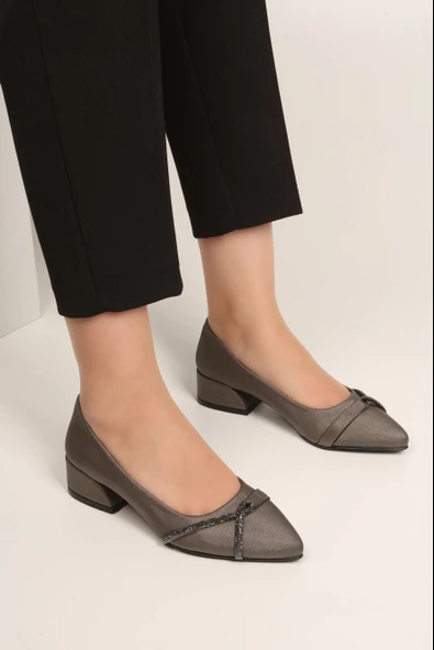 SOLMAZ KELLY PLATİN SATEN TAŞLI TOPUKLU AYAKKABI - Resim 3