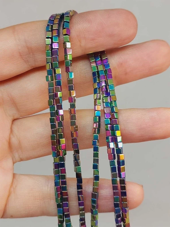 Hematit Taşı Dizi 2*2mm (49654) ürün görseli