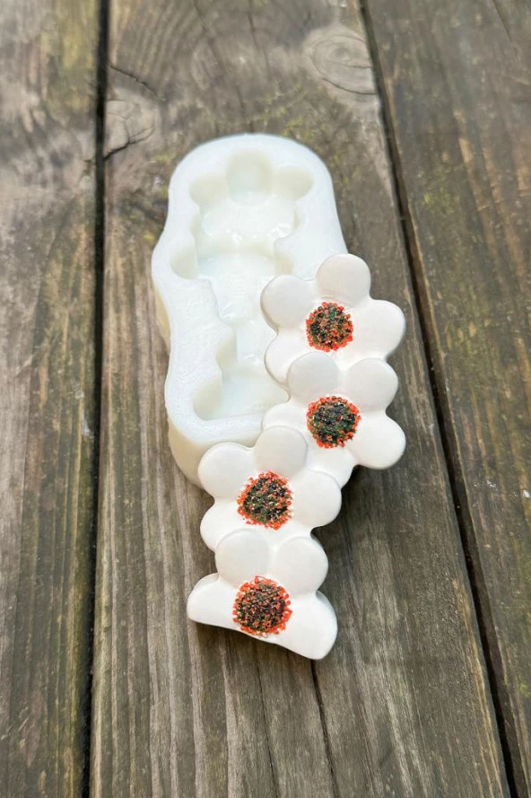 Yonca Çiçeği Sütun Tekli Mum Kalıbı - 2