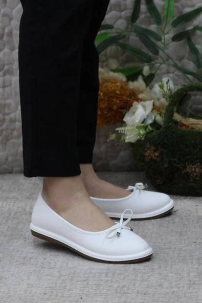 Polaris 166045 Beyaz Esnek Yumuşak Orijinal Ürün Kadın Babet ürün görseli