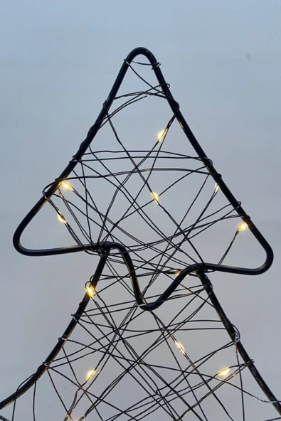 Ahşap Standlı Işıklı Metal Çerçeveli Fairy Led Örme Çam Ağaç Şekil Aydınlatma Hediyelik Gece Lambası - 4