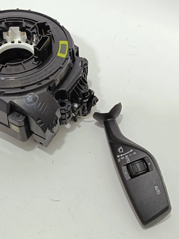 BMW Sinyal Kollu Direksiyon Sargısı 10281308-10281588-10132130 Hasarlı (007) - 3