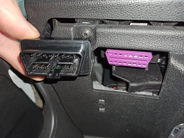 AUTOGP BMW X1 2018+ OTOMATİK CAM KAPATMA MODÜLÜ  OBD - 4