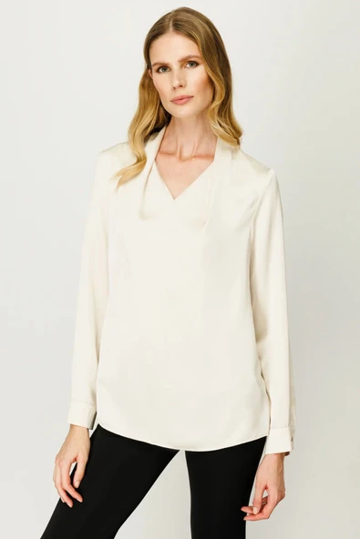 Ekol Kadın V Yaka Uzun Kol Saten Bluz - Minimalist Şıklık