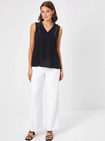 Faik Sönmez Minimalist V Yaka Kolsuz Kadın Atlet - Şık & Rahat - 3