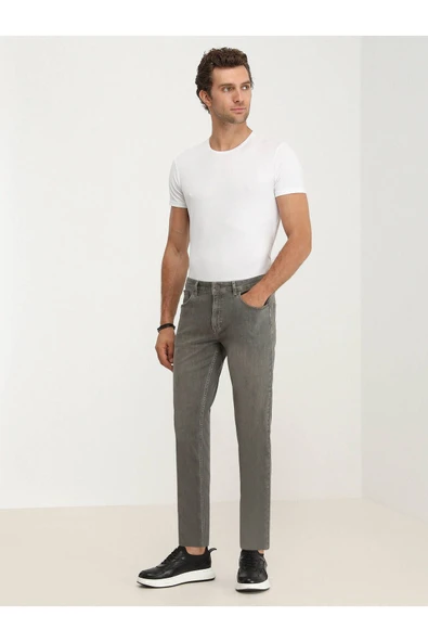 Kip Minimalist Erkek Jean Pantolon - Regular Fit Günlük Kombin
