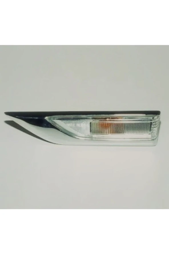 Transporter T7 2016-2020 Sol Çamurluk Sinyali Nikelajli ürün görseli