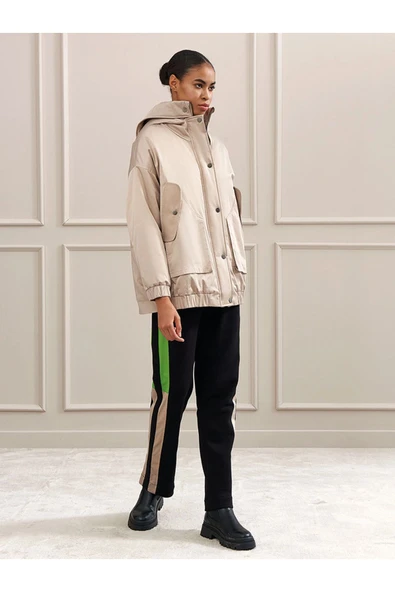 Unique Mode Oversize Kapüşonlu Kadın Mont - Minimalist Günlük Stil - 2