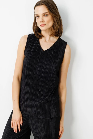 Ekol V Yaka Kolsuz Pileli Minimalist Kadın Bluz - Günlük Şıklık - 11