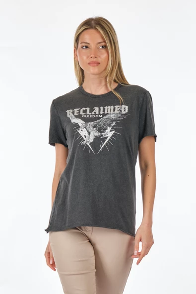 Only Oversize Kısa Kol Yuvarlak Yaka Minimalist Kadın T-Shirt - Günlük Stil - 3