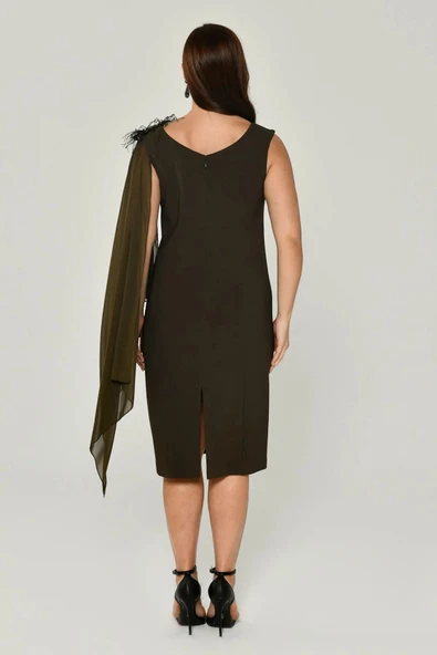 Alfa Beta Kadın Omzu Şifon Şal Aksesuarlı Midi Abiye Elbise 2316071 - Resim 4