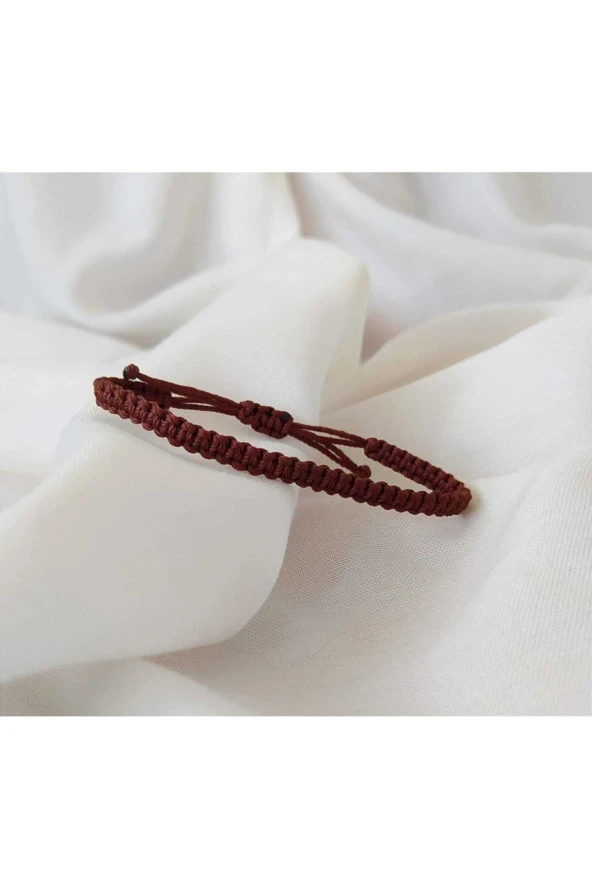 Kahverengi Örgü Ip Arkadaş Bilekliği ürün görseli