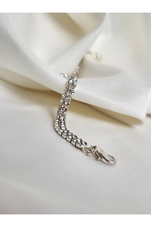İki Sıralı Kristal Su Yolu Silver Gümüş Renk Bileklk ürün görseli