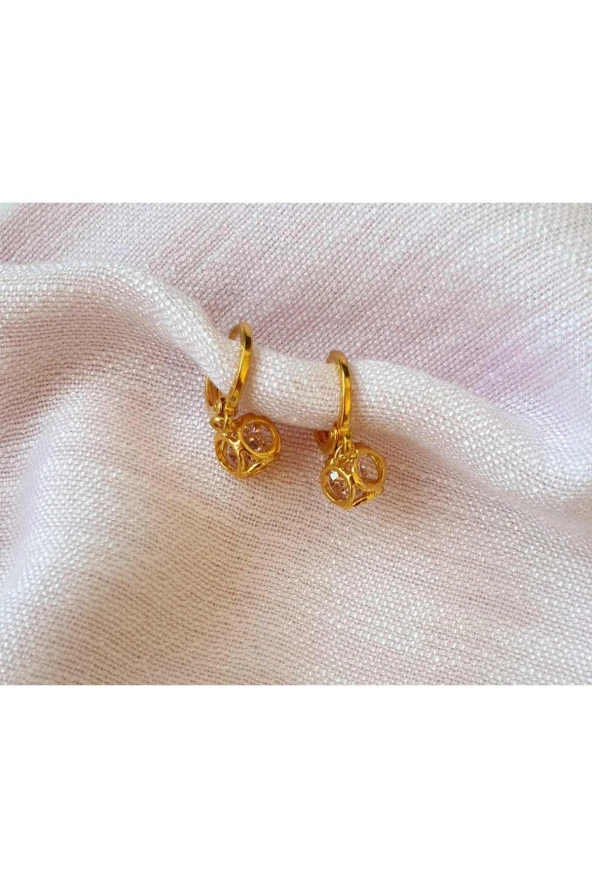 Xuping Jewelry Pembe Zirkon Taş Sallantılı Top Altın Kaplama Küpe ürün görseli