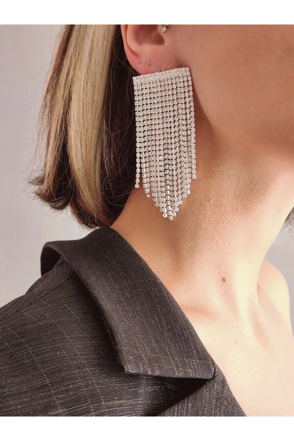 Fenomen Sallantılı Taşlı Gece Abiye Silver Küpe ürün görseli