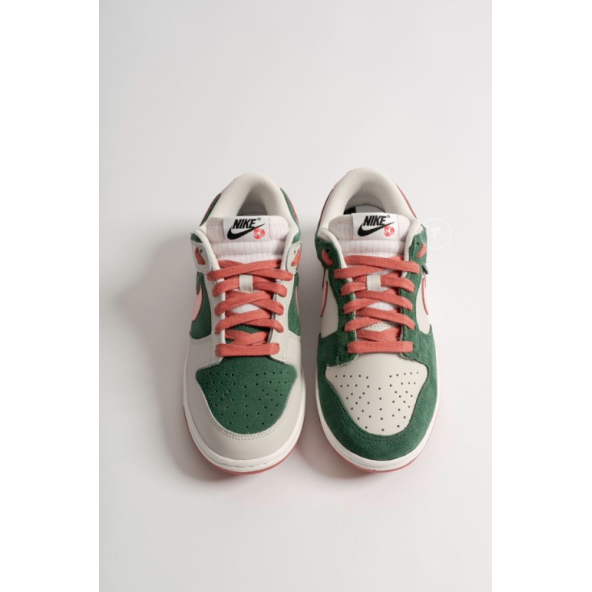 Nike Dunk Low SE All Petals United - 5