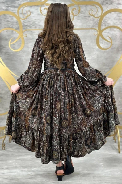 Kız Çocuk Göğsü Fırfırlı Bileği Manşetli Halı Desenli Kahverengi Elbise - Resim 4