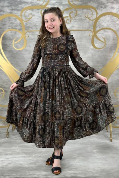 Kız Çocuk Göğsü Fırfırlı Bileği Manşetli Halı Desenli Kahverengi Elbise ürün görseli