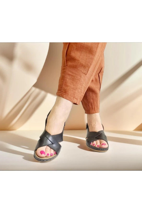 Kadın Günlük Yazlık Tokalı Çapraz Sandalet