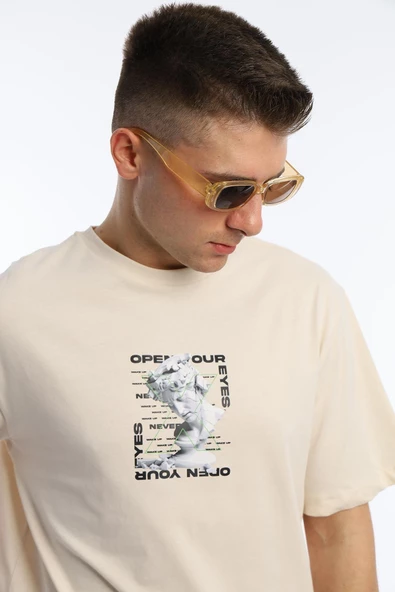 Erkek Oversize Fit Open Your Eyes Baskılı Tişört Ekru - 3