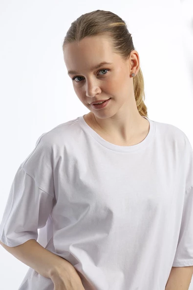 Kadın Oversize Bisiklet Yaka Tişört Beyaz - Resim 3