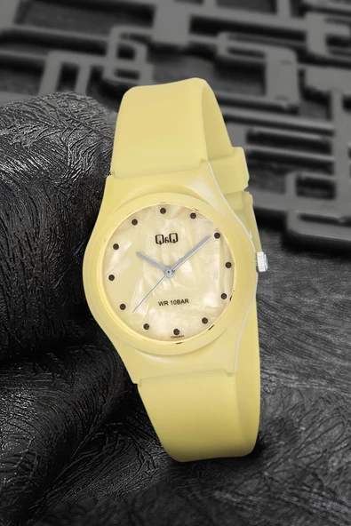 Q&Q Silikon Kadın Kol Saati PVQ86S  Gold ürün görseli 1