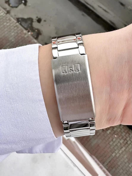 Q&Q Kadın Metal Kordon Kol Saatİ  Mor - Resim 3