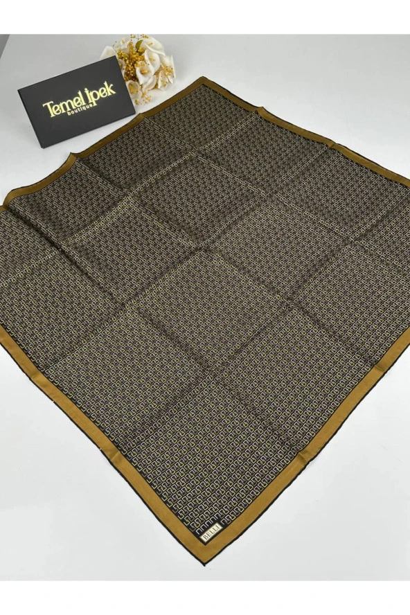 Belli 90 x90 Saf Twill İpek Eşarp 4002D