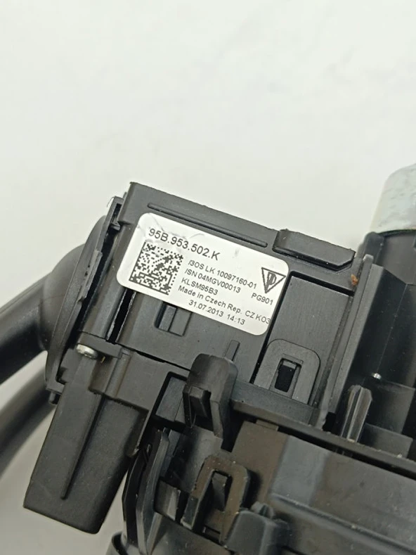 Porsche Sinyal Silecek Kollu Direksiyon Sargısı 95B953568-95B953507S-95B953502K - Resim 5