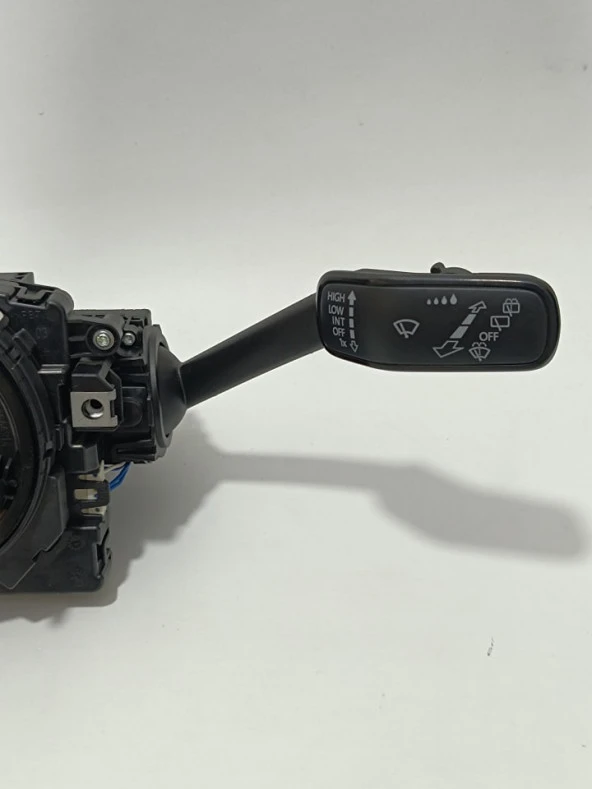 Volkswagen Sinyal Silecek Kollu Direksiyon Sargısı 5Q1953507M-5Q0953549-5Q1953513 (005) - Resim 2