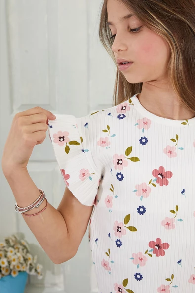 Ekru Çiçek Desenli Fırfırlı Kız Çocuk Şortlu Takım 18818 - 5