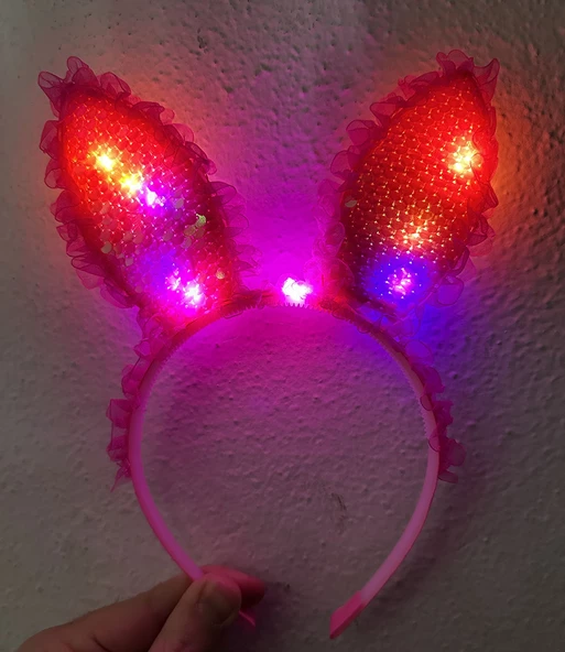 Kenarları Dantelli Fuşya Pullu Payetli Led Işıklı Tavşan Kulak Taç 23x19 cm - Resim 2