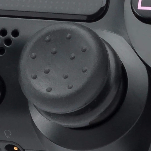 Cosmostech Kontrolfreek ULTRA PS5/PS4 Uyumlu Analog Başlık Thumbsticks - Performans Yükseltici ve Koruyucu - Resim 3