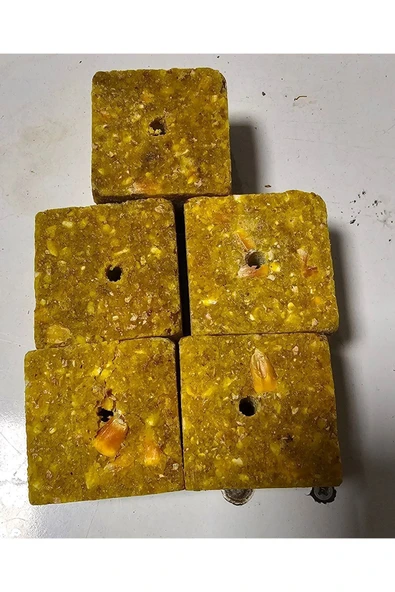 Sazan Yemleme( Balık Yemi )delikli Kare Mısır Küspesi Ortalama 2 Kilo - 2