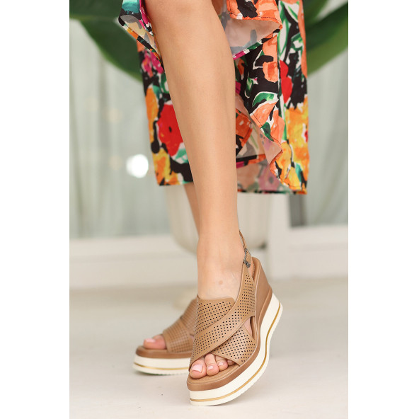 Hakiki Deri Toka Detaylı Platform Topuklu Özel Tasarım Ortopedik Kadın Sandalet Terlik - 4