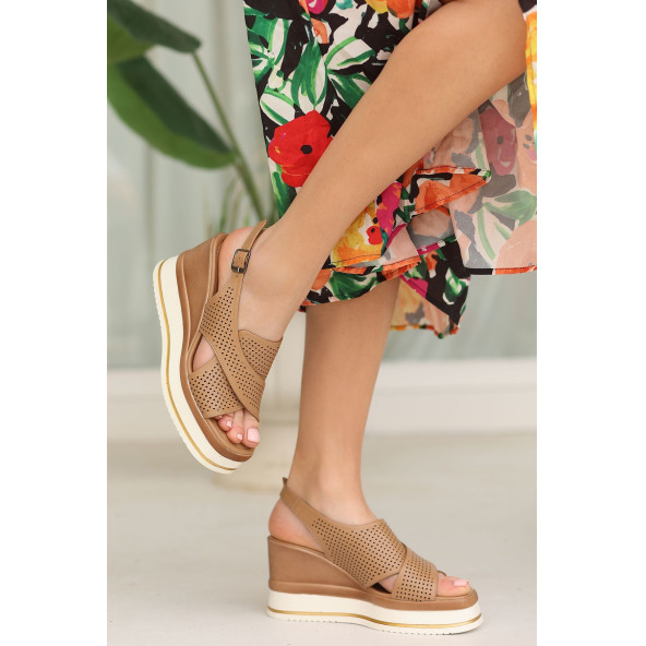 Hakiki Deri Toka Detaylı Platform Topuklu Özel Tasarım Ortopedik Kadın Sandalet Terlik - 5