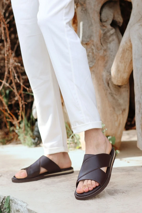 Hakiki Deri Kalın Çapraz Bantlı Ortopedik Tasarım Erkek Terlik - Resim 3