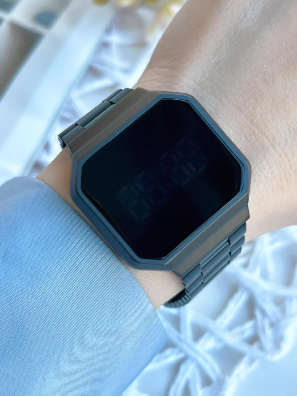 Ferro Dijital Dokunmatik Ekran Çelik Kordonlu 2 Yıl Garantili Kadın Kol Saati EF11063AWT-G ürün görseli