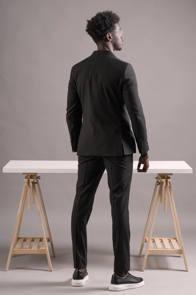 Carutte Slimfit Sivri Yaka Çift Pileli Dokulu Kumaş Kruvaze Takım Elbise - 10