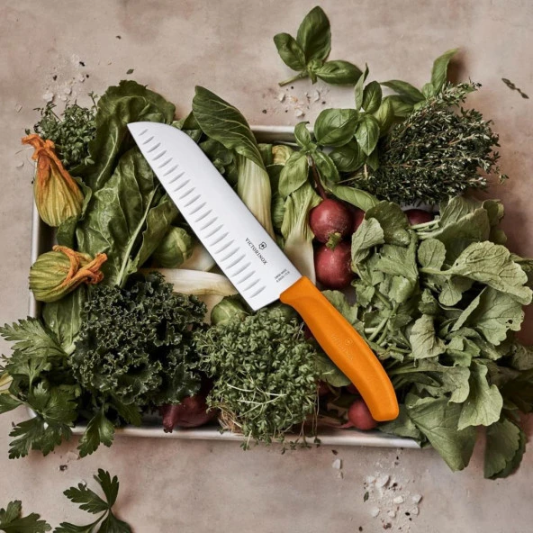 Victorinox Swissclassic 17Cm Santoku Bıçağı Turuncu 6.8526.17L9b - 6