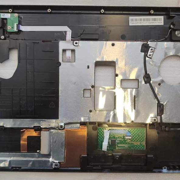 Fujitsu LIFEBOOK AH532 Klavye Kasa - 2