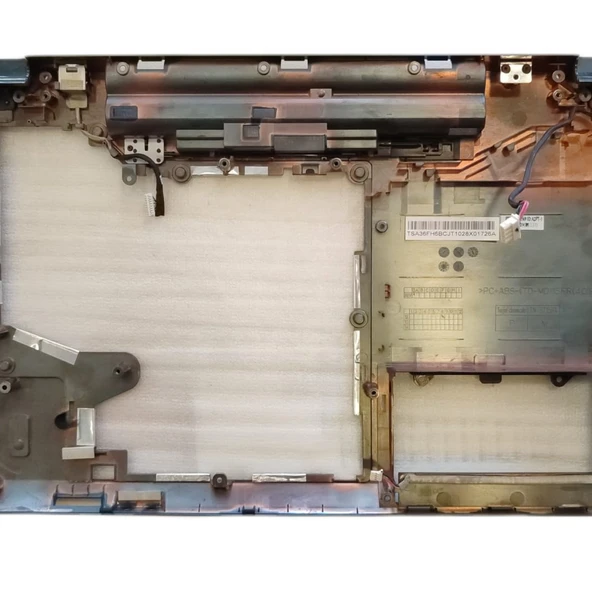 Fujitsu Lifebook AH532 Alt Kasa - 2