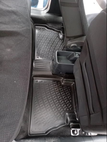 Rizline Ford Courier 2024+ 3D Havuzlu Paspas Siyah - Resim 3