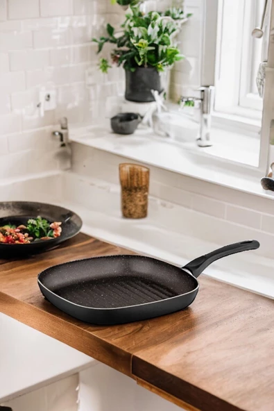 Ragnar Grill Izgara Tavası - 26 Cm Çizgili Yanmaz Yapışmaz Granit Tava
